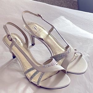 Wedding rhinestone/satan pump sandals by Adrianna Papell size 8.5